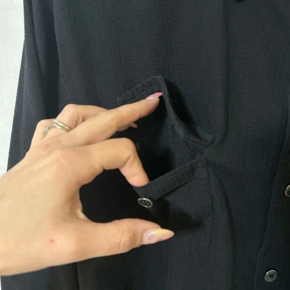 Beverly Hills Polo Club Black Textured Polo - Picture 3 of 4